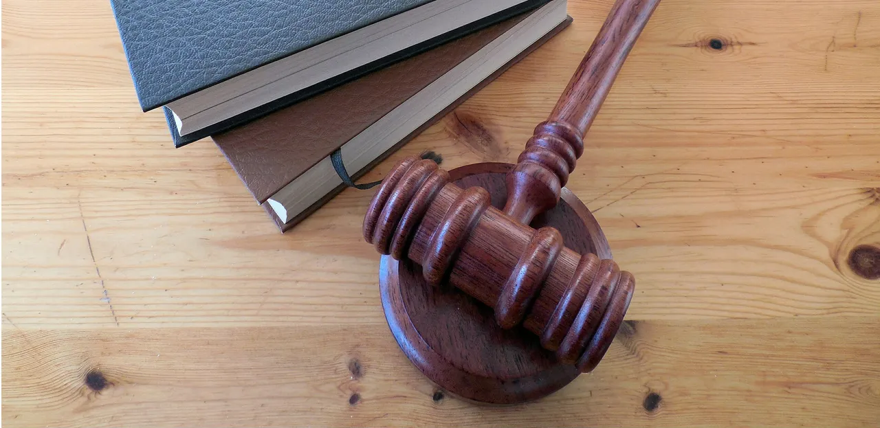 Does HIPAA Apply to Your Practice? Probably, Yes (2026)